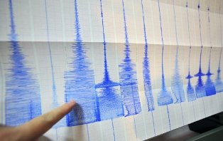 Новое землетрясение в Турции вызвало панику