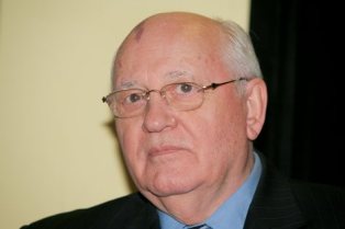 Михаил Горбачев захотел на день рождения Шэрон Стоун
