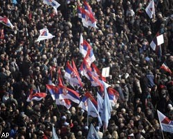В столице Сербии 70 тыс. человек требовали досрочных парламентских выборов