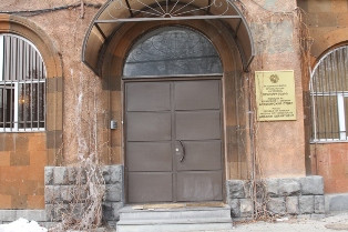 Կալանավորվել են փողոցի դիտահորերի 84 թուջե կափարիչներ գողացող երիտասարդները (վիդ