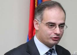 Լեւոն Զուրաբյանը կոչ է անում իշխանություններին դուրս գալ գողական մտածելակերպի դր