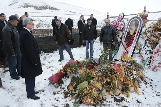 Серж Саргсян пообещал сделать все для мирного разрешения карабахского конфликта