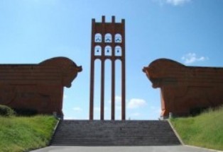 «Սարդարապատը» տարանջատվում է թե իշխանությունից, թե ընդդիմությունից