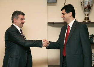 Ռալֆ Յիրիկյանը պարգեւատրվել է «Երեւանի զինանշան» հուշամեդալով