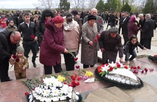 В городе Кропоткине почтили память жертв Геноцида армян