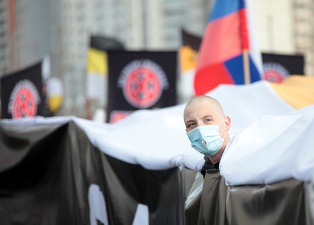 1 мая петербургские националисты «Движения против нелегальной иммиграции» органи