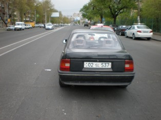 В Ереване столкнулись 2 автомобиля - пострадала теща одного из водителей
