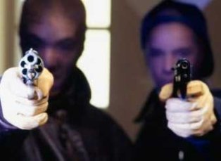 В Турции совершено вооруженное нападение на оппозиционную партию – 27 человек ра