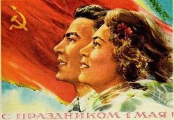 Армянские коммунисты провели парад под проливным дождем