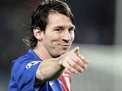 Leo Messi plays table tennis (video)