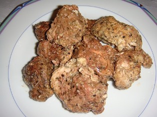 В Армении пятеро детей отравились мясными консервами