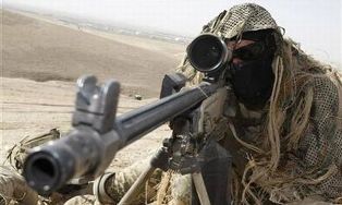 Азербайджанский политолог: Снайперы – единственное средство военного давления на
