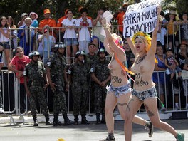 FEMEN-ը հասել է Բրազիլիա (ֆոտո)