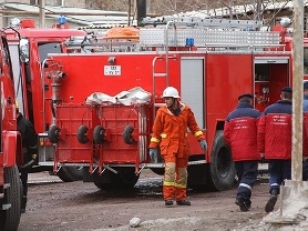 Պահեստում երկու ավտոմեքենա է այրվել