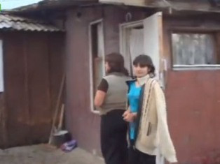 Գյումրիի տնակային ավաններում եւ կիսախարխույլ շենքերում պատսպարված ընտանիքներում