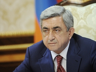 Սերժ Սարգսյանը Կառավարությունում խորհրդակցություն է հրավիրել եւ հայտնել իր դժգոհ