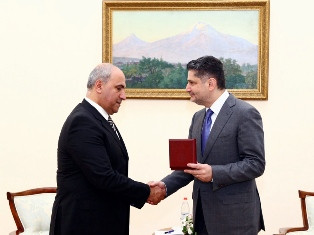 ԱԱԾ պետի տեղակալին պարգեւատրեցին