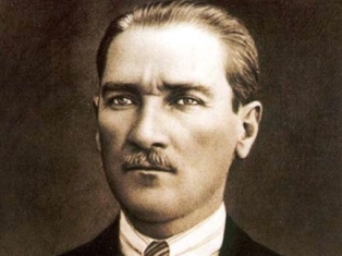 Hungarian Armenians protest erecting of Ataturk’s monument in Budapest