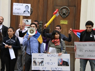 Armenians of Austria hold protest action near Hungarian Embassy