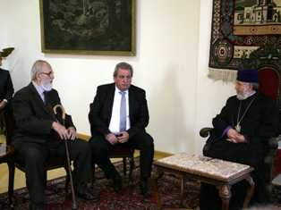 Կաթողիկոսն ընդունեց եզդիների հոգեւոր առաջնորդին