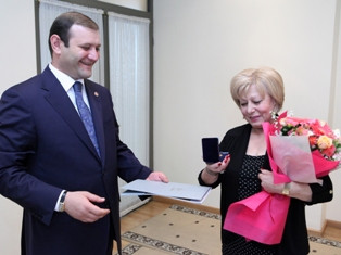 Երեւանի քաղաքապետարանը գրադարանների համար ձեռք է բերել շուրջ 9000 կտոր նոր գրակա