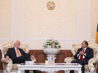 Armenian Speaker receives Chairman of Germany-South Caucasus Parliamentary Group