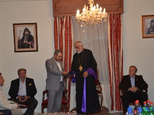 ՀԽՀԿ անդամները հանդիպել են Հայ առաքելական եկեղեցու Կիպրոսի թեմի առաջնորդի հետ