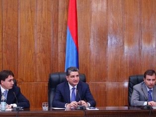 Բարելավվում են հանրային ծառայությունների ոլորտի օրենսդրական կարգավորումները