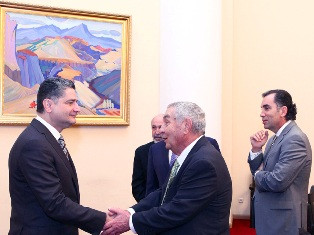 Վանաձորի միջնակարգ դպրոցներից մեկը կհիմնանորոգվի ամերիկահայ բարերարի շնորհիվ
