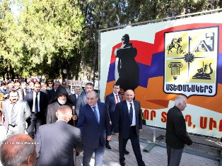 Արցախում նշում են Ստեփանակերտի օրը