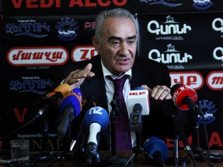 Գալուստ Սահակյան. Ծառուկյանին Իվանիշվիլիի հետ համեմատելը տեղին չէ