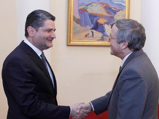 US Ambassador congratulates Armenia’s PM