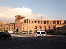 Գործարքը երկուստեք շահավետ էր. Տիգրան Սարգսյանը կառավարության շենքի վաճառքի մասի