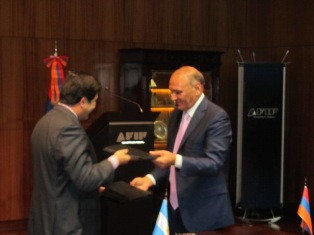 Armenian State Revenue Committee Chairman visits Argentina