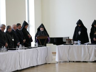 Մայր Աթոռը 200 հազար դոլար է փոխանցել սիրիահայերին
