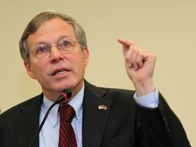 There can be no attack against civilian aircraft – US Ambassador