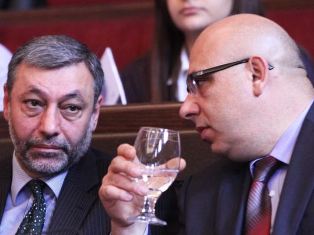 «Ազատ դեմոկրատներին» չեն հայտնել, թե երբ եւ ինչ ֆորմատով են Քոքոբելյանին եւ Արզո