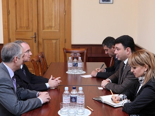 Armenian Parliament vice chair meets with Greek ambassador