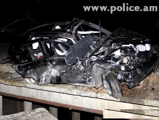 BMW X5-ը վթարի է ենթարկել, ուղեւորը մահացել է (ֆոտո)