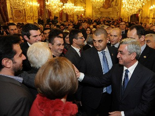 Armenia’s President meets with Lyon Armenians and French businessmen (PHOTOS)