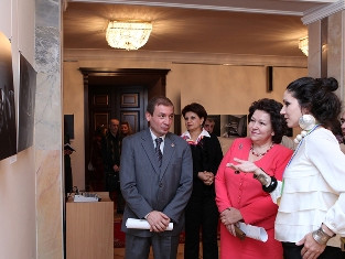 Ազատուհի Մնացականյանի աշխատանքների ցուցահանդեսը Ազգային ժողովում