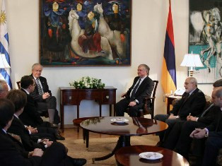ԱԳ նախարարը հանդիպեց Ուրուգվայի ներկայացուցիչների պալատի նախագահի հետ