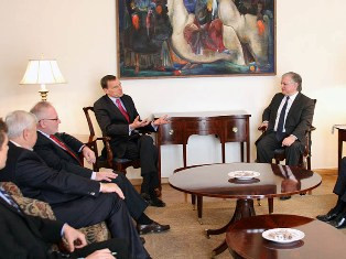 Armenia’s FM receives Minsk Group Co-Chairs