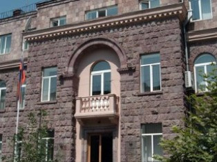 Հայաստանի ԿԸՀ-ի հերքումը. Ընտրությունների օրվա նշանակման մասին ոչ երկրի նախագահն