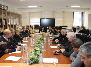 Սիրիահայերը հանդիպեցին թեթեւ արդյունաբերության ոլորտի կազմակերպությունների ղեկավ