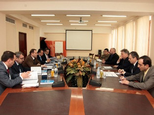 Armenian MOD holds discussion on book - PHOTO
