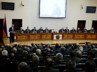 Նախագահը ՊՆ-ում իշխանության թեւերի ընդլայնված նիստ է անցկացրել
