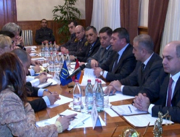 Հայաստանի ոստիկանապետն ընդունել է ԵԽԽՎ նախընտրական դիտորդական առաքելության պատվի