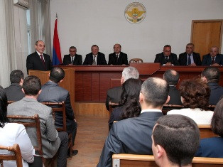 Բակո Սահակյանը Գերագույն դատարանում