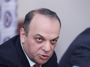 Այդ հարցով առաջինը ես եմ դիմել ԿԸՀ. Արման Մելիքյանը` Հովհաննիսյանի, Բագրատյանի ե